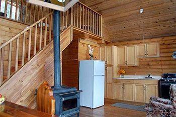 Beaver Lake Mountain Resort Kelowna Exterior foto